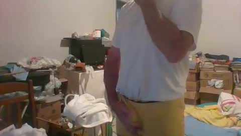 Snapshot of machoalex chatting on 11/16/25, 02:11 MACHOLIVRE online show from 11/16/25, 02:11