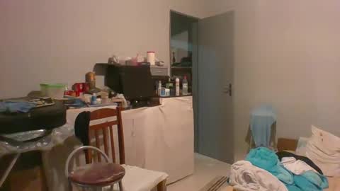 Snapshot of machoalex chatting on 11/21/25, 07:51 MACHOLIVRE online show from 11/21/25, 07:51