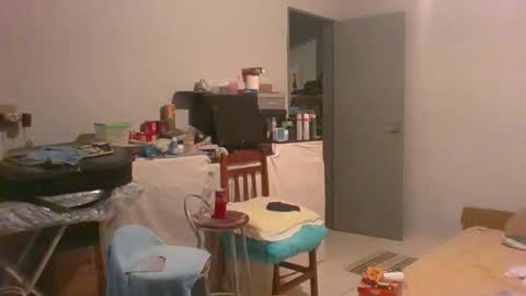 Snapshot of machoalex chatting on 12/01/25, 07:46 MACHOLIVRE online show from 12/01/25, 07:46