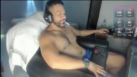 Snapshot of machohandsome chatting on 03/20/26, 10:09 Javier papichulo master how do you want online show from 03/20/26, 10:09