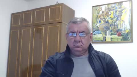 Macho online show from 12/25/24, 10:48