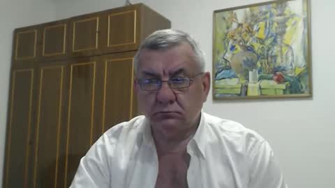 Snapshot of machomale3 chatting on 12/16/25, 06:35 Macho online show from 12/16/25, 06:35