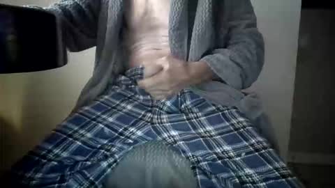 Snapshot of mack1960959307 chatting on 11/23/25, 08:36 Big mack 1 online show from 11/23/25, 08:36