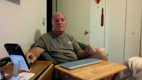 mackdocc001 online show from 06/18/26, 01:15