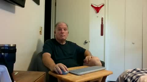 mackdocc001 online show from 06/20/26, 12:52