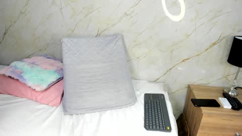 Carolina online show from 12/01/24, 04:29