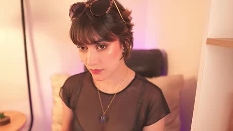 Snapshot of mackenziemoon chatting on 01/07/26, 05:26 Noah Askew online show from 01/07/26, 05:26