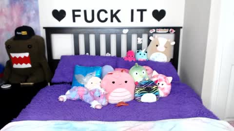 Mackenzie Wolfe online show from 01/07/25, 08:13