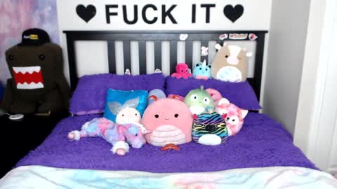 Mackenzie Wolfe online show from 02/20/25, 08:17