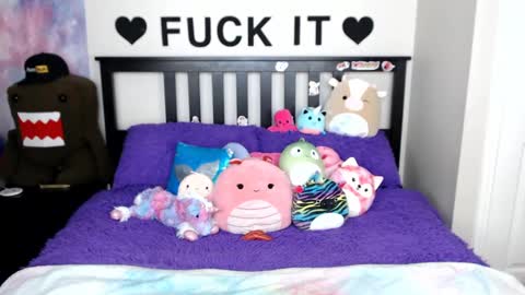 Mackenzie Wolfe online show from 03/12/25, 06:07