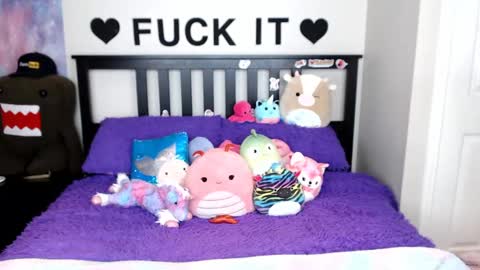 Mackenzie Wolfe online show from 09/26/25, 05:44