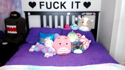 Mackenzie Wolfe online show from 02/04/26, 05:13