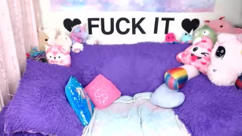 Mackenzie Wolfe online show from 02/10/26, 03:32