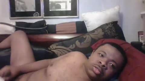 Snapshot of macksexy1996 chatting on 10/13/25, 05:29 Anthony online show from 10/13/25, 05:29