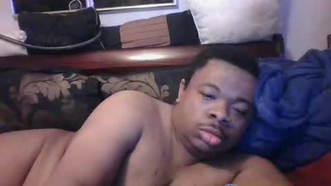 Snapshot of macksexy1996 chatting on 11/17/25, 12:38 Anthony online show from 11/17/25, 12:38