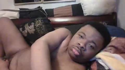 Snapshot of macksexy1996 chatting on 11/28/25, 01:19 Anthony online show from 11/28/25, 01:19