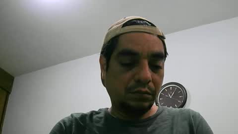 Snapshot of mad_masturbador_45 chatting on 04/04/26, 12:57 Cris B online show from 04/04/26, 12:57