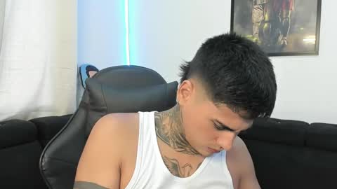 Snapshot of mad_maxxx1 chatting on 01/19/25, 03:53 max online show from 01/19/25, 03:53