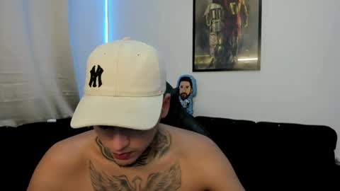 Snapshot of mad_maxxx1 chatting on 01/26/25, 10:24 max online show from 01/26/25, 10:24