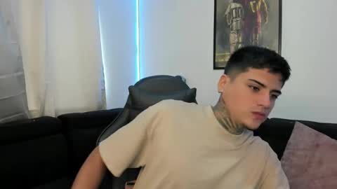 Snapshot of mad_maxxx1 chatting on 02/07/25, 02:15 max online show from 02/07/25, 02:15