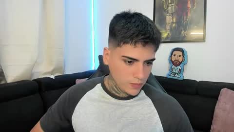 Snapshot of mad_maxxx1 chatting on 02/21/25, 02:27 max online show from 02/21/25, 02:27