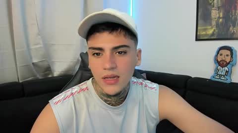 Snapshot of mad_maxxx1 chatting on 02/21/25, 10:48 max online show from 02/21/25, 10:48