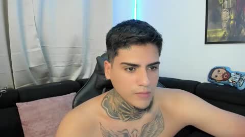 Snapshot of mad_maxxx1 chatting on 02/28/25, 02:09 max online show from 02/28/25, 02:09