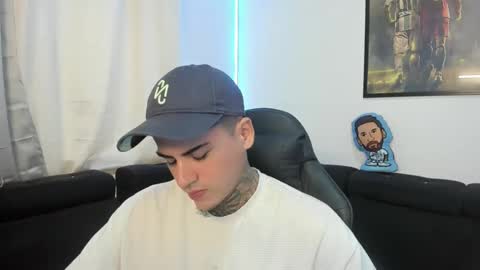 Snapshot of mad_maxxx1 chatting on 03/12/25, 02:23 max online show from 03/12/25, 02:23