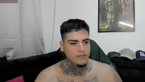 Snapshot of mad_maxxx1 chatting on 11/03/25, 12:35 max online show from 11/03/25, 12:35