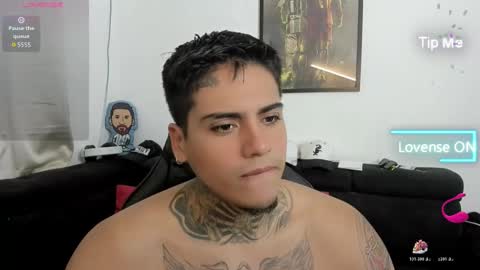 Snapshot of mad_maxxx1 chatting on 11/20/25, 11:26 max online show from 11/20/25, 11:26