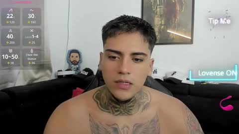 Snapshot of mad_maxxx1 chatting on 11/23/25, 12:10 max online show from 11/23/25, 12:10