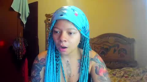 Snapshot of madam_sativa chatting on 01/09/25, 05:11 di online show from 01/09/25, 05:11