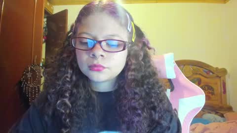 Snapshot of madam_sativa chatting on 01/30/25, 09:47 di online show from 01/30/25, 09:47