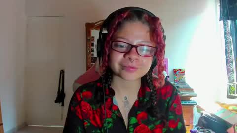 Snapshot of madam_sativa chatting on 03/05/25, 03:29 di online show from 03/05/25, 03:29