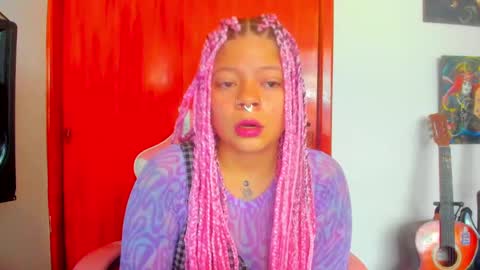 Snapshot of madam_sativa chatting on 09/16/25, 06:42 di online show from 09/16/25, 06:42