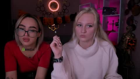 Ulis online show from 10/21/25, 01:34