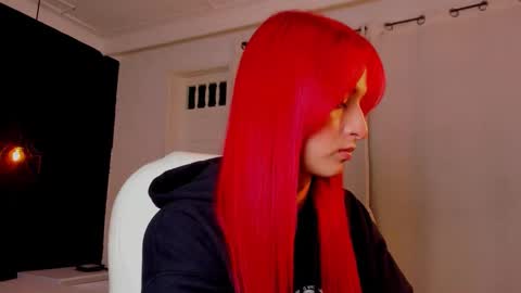 Snapshot of madame_lilith chatting on 02/18/26, 11:39 madame lilith online show from 02/18/26, 11:39