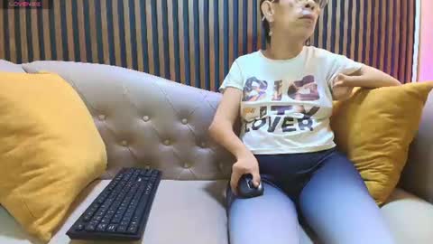Snapshot of madame_mature1 chatting on 07/03/26, 11:49 Madame online show from 07/03/26, 11:49