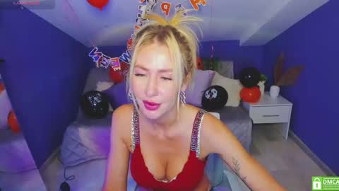 Evelyn online show from 10/23/25, 06:56