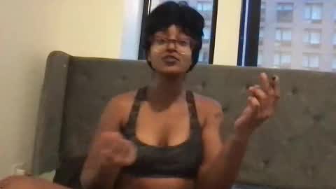 Snapshot of madamp1 chatting on 04/19/26, 11:18 madamp1 online show from 04/19/26, 11:18