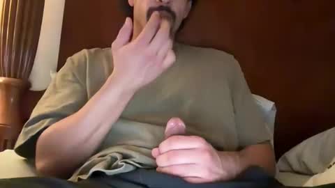 Snapshot of maddaewg101 chatting on 02/28/26, 04:57 maddaewg101 online show from 02/28/26, 04:57