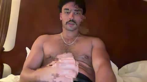 Snapshot of maddaewg101 chatting on 03/21/26, 02:38 maddaewg101 online show from 03/21/26, 02:38