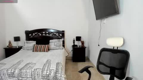 Maddie  online show from 02/11/26, 02:00