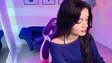 maddie_t18 online show from 04/29/26, 11:25