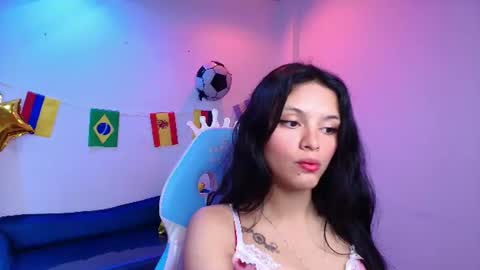 Snapshot of maddie_t18 chatting on 06/22/26, 11:18 maddie_t18 online show from 06/22/26, 11:18