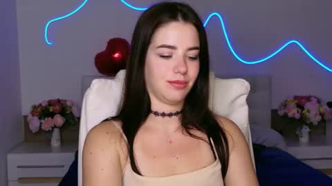Snapshot of maddieperezz chatting on 06/18/26, 04:46 maddieperezz online show from 06/18/26, 04:46