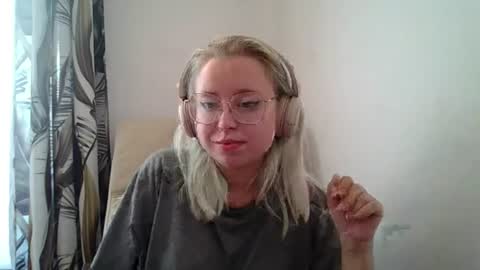 Snapshot of maddiesexygirl chatting on 08/07/26, 05:26 Maddie online show from 08/07/26, 05:26
