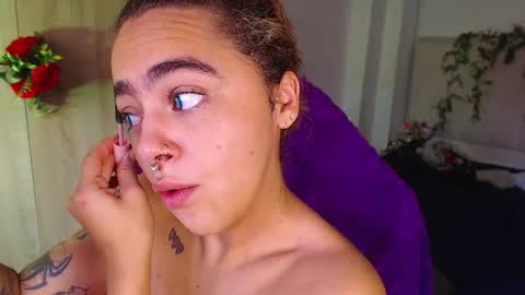 Snapshot of maddiiebrooks chatting on 10/26/25, 03:07 Maddie online show from 10/26/25, 03:07