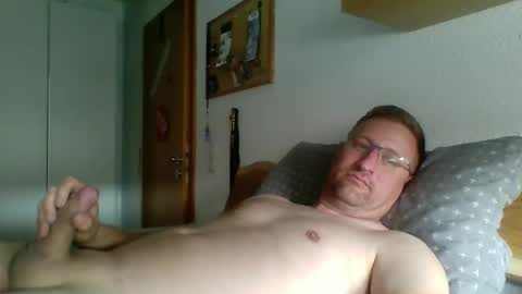 Snapshot of maddin8891 chatting on 06/06/26, 11:26 Maddin online show from 06/06/26, 11:26
