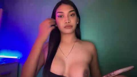 Snapshot of maddison_jade chatting on 02/19/26, 01:18 maddison_jade online show from 02/19/26, 01:18
